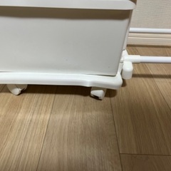 依頼収納　ハンガーラックつきの画像