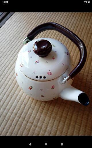 レトロなホーローヤカン　使用感あまりなし　FUJI日本製2.5リットル