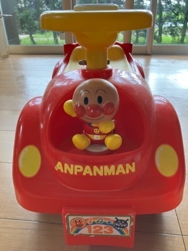 アンパン　ミニカー