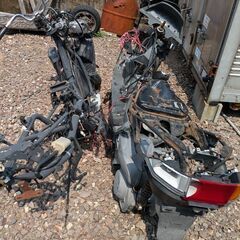 無料　マジェスティ250 外装　フレーム　エンジン他