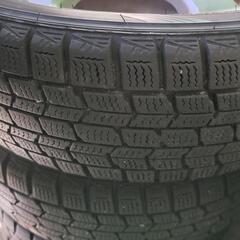 ホイール付きタイヤの画像