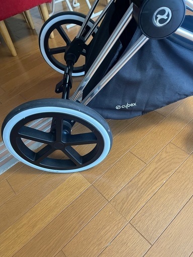 ベビーカー　サイベックス　プリアム
