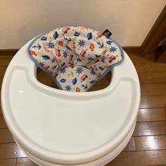 ベビー　歩行器