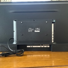32型液晶テレビ（メーカー修理必要！電源付きません）の画像