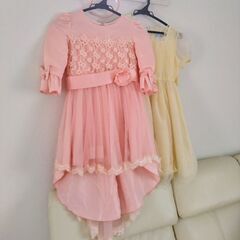 【2着＋1品　500円】女の子ドレス、カチューシャ付き　キャサリ...