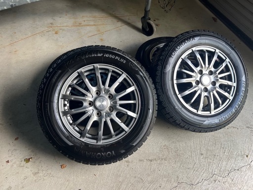 195/65/R15 ヨコハマ バリ山スタッドレスタイヤ