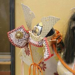 ガラスケース入り 御所人形 初陣 吉徳大光 幅40.5×奥行28×高さ36.5cm 五月人形 端午の節句 兜 縁起物 コレクション インテリア 札幌市 清田区 平岡の画像