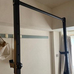 懸垂機、バーベルスタンド
