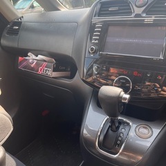 日産セレナの画像