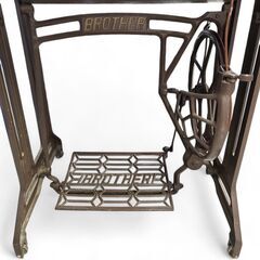 【値下げ大特価!!】BROTHER ブラザー 昭和アンティーク品 家庭用 足踏みミシン Vintage ヴィンテージの画像