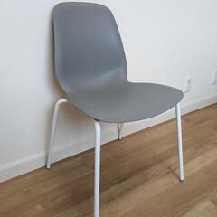 グレーシンプル椅子の画像