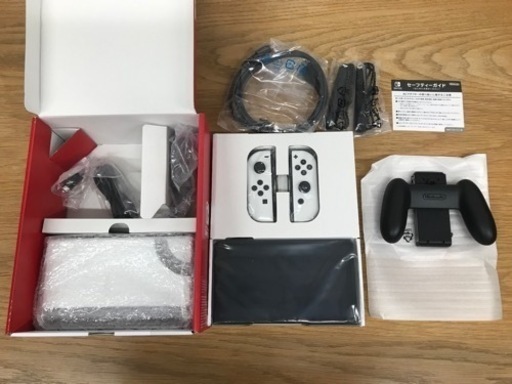 【決まりました】【新品未使用品】ニンテンドー　スイッチ　有機ELモデル　ホワイト