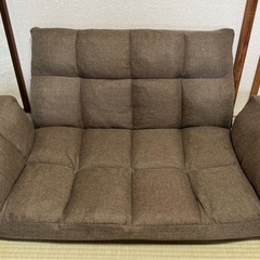 値下げ交渉大歓迎！ローソファー 2人掛け 2WAY 1年間使用。の画像