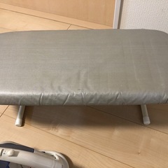 アイロンとアイロン台
