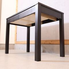 dinos(ディノス)　アルミラインデスクです。佇まいか美しいワークデスクで、お子様の学習机としてはもちろん在宅ワークのパソコンデスクとしてもおススメ♪コンパクトな北欧スタイル事務机。の画像