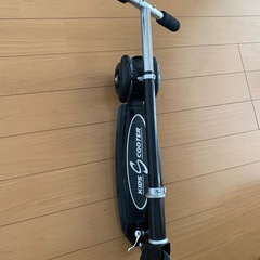 9月8日限定取引キックボードほぼ未使用