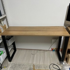 オシャレ　スリムシンプルなデスクの画像