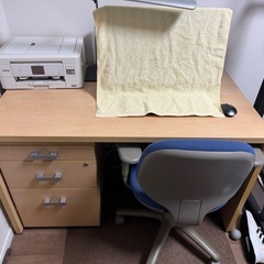 4点セット！①パソコンデスク②オカムラオフィスチェア椅子③キャビ...