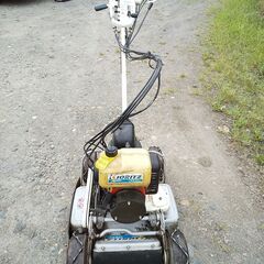  草刈機　共立　キョーリツ　４ＷＤあぜ草刈機　ロータリモーア　ＡＺ８５０Ａ　実動良好！！　軽い２スト　ゴルフ場上がりの画像