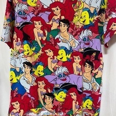 ディズニーパークアイテム　リトルマーメイドTシャツ