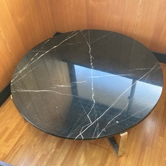 高級感漂う大理石ローテーブル