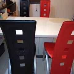 中古ダイニングテーブル5点セットの画像