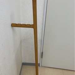 9月末まで‼️渋谷ヒカリエ購入‼️定価約1.5万円　省スペース設計　ハンガーラック　の画像