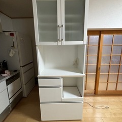 【決まりました】食器棚 
