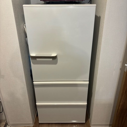 ＜取引先決定済＞【9/21-25取りに来てくださる方】【美品】冷蔵庫（AQR-27J）
