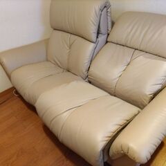 《至急》リクライニング二人掛けソファーの画像