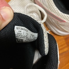 asicsバレーシューズの画像