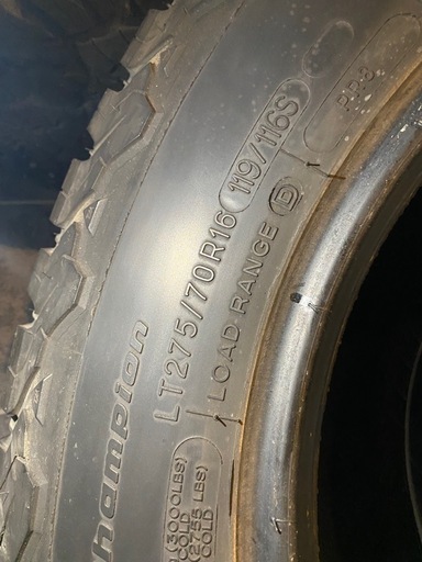 BF goodrich All terrain  275/70/16 4本（1本訳あり）値下げ！
