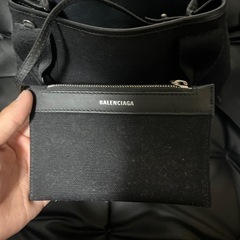 バレンシアガバックの画像