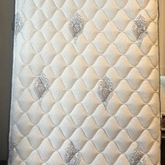 超美品！シモンズ　高級マットレスBeautyrest Silve...