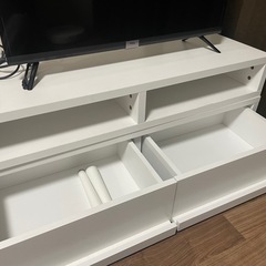 テレビ TCL32インチ/テレビ台セットの画像