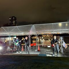 関西★ボーカリスト募集★現バンドのVoが多忙で出れないときの助っ人募集です。70年代～90年代あたりの歌謡曲、邦楽POPS、ROCKが好きな方！ − 大阪府