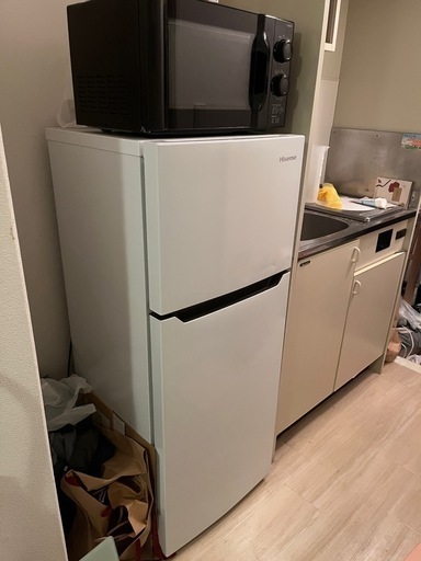 2021年製　HISENSE  冷蔵庫120L\n