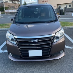 ノア　ハイブリッド　G 茶　　
