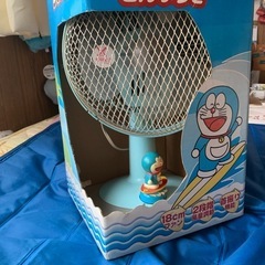 ドラえもん卓上扇風機の画像