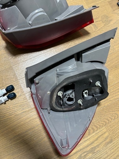 ホンダフィット　GE8　レッド塗装　テールランプ