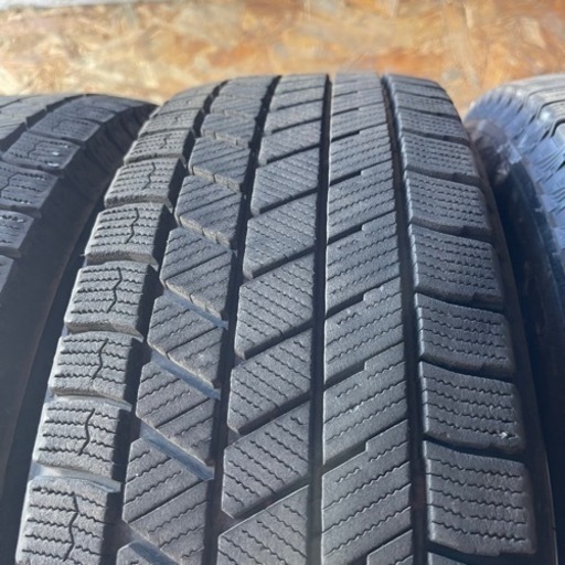 極上タイヤ　BRIDGESTONE ブリヂストン　ブリジストン　VRX3 175/65R15 スタッドレス　タイヤ　2021年〜202