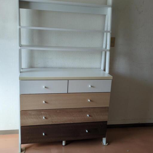 タンス　飾り棚