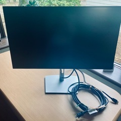 DELLの液晶ディスプレイ　U2722DE
