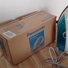 パナソニック コード付きスチームアイロン ブルー NI-S55-Aの画像