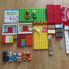 アンパンマン⭐︎おおきなパン工場とすてきなおうちブロックバケツの画像