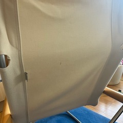 ニーチェアxホワイト　ロッキングタイプの画像