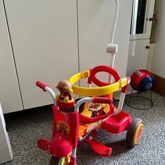 【お譲り先決まりました】アンパンマン　折りたたみ　三輪車