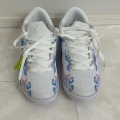 バッシュ　スニーカーの画像