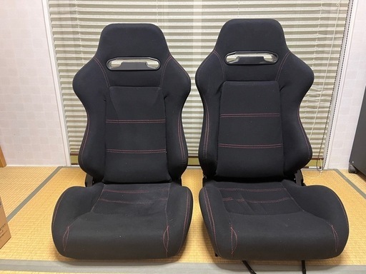 バケットシート　2個セット　　セミバケ