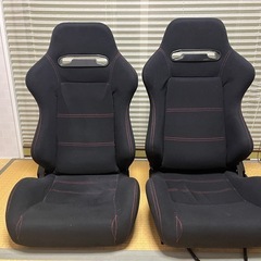 バケットシート　2個セット　　セミバケ